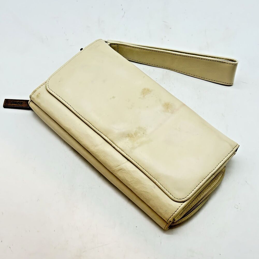 HOBO International Leather Wristlet Cream Organizer Wallet CC Cash ID Coin Zip